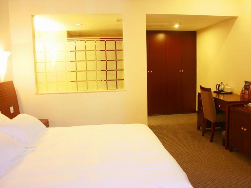 Starway Porcelain Hotel Цзиндечжен Стая снимка